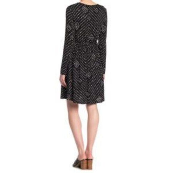 B Collection by Bobeau Galilea Surplice Dress size XL - Picture 2 of 6